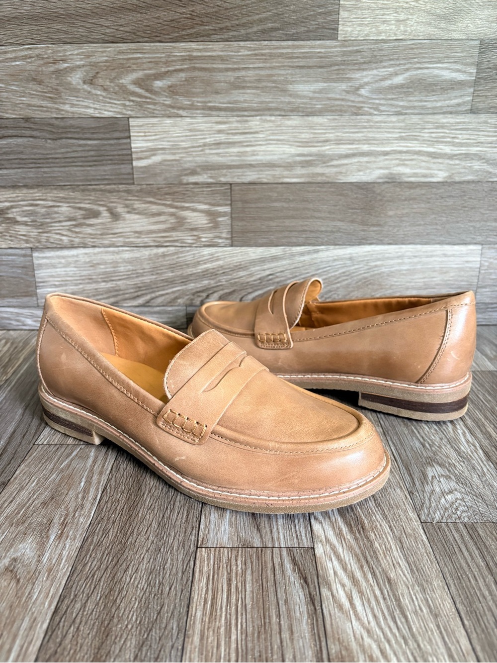 Earth Javas Leather Penny Loafers Light Brown Tan Memory Foam Sz 9W
